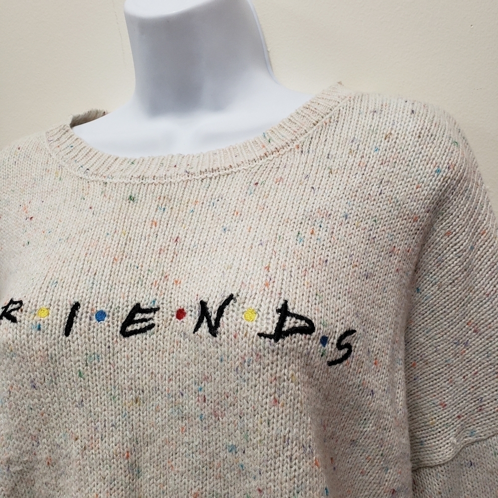 Friends Womens Crop Sweater Top Size Large 11/13 - Picture 3 of 6